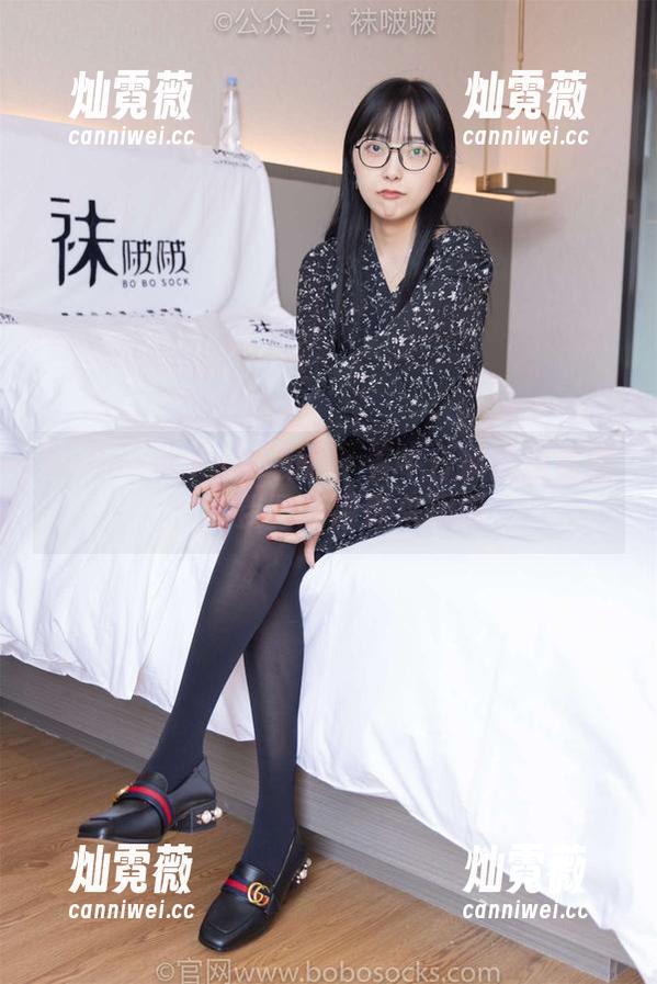 BoBoSocks袜啵啵 - 着牛仔裤的甜甜圈：免费图册等你来翻阅