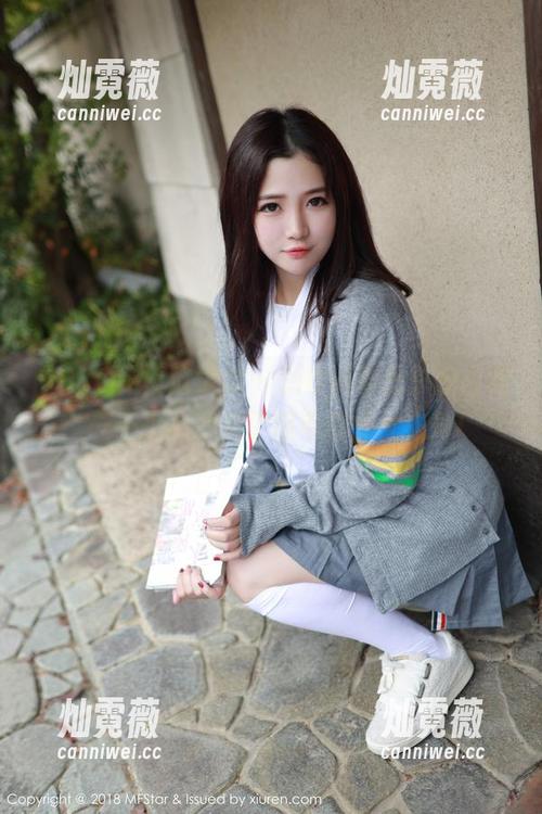 MFStar模范学院 - SiByl李思宁的白裙：一不小心就成了旧电影的女主角！