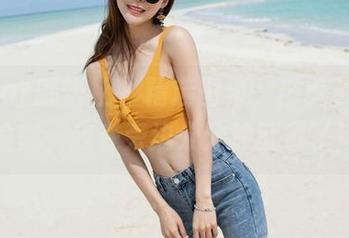MiStar魅妍社 - 精选图集，糯美子Mini做瑜伽，我在旁边分分钟就着了迷！