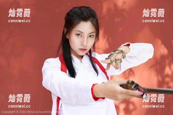 MiiTao蜜桃社 - 白丝图集来啦！索菲娅Sophia最新微博点亮我的午后！