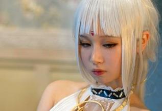 有多少人等着PAKI酱的浮沉cos更新，别让我们失望！