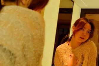 PANS写真 - 睡衣里的小甜甜：抓紧更新，连早安都这么美！