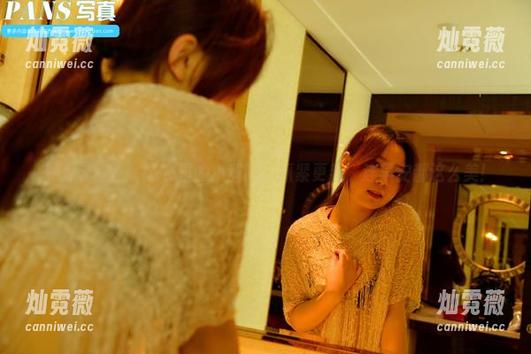 PANS写真 - 睡衣里的小甜甜：抓紧更新，连早安都这么美！