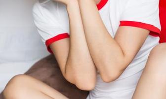 TouTiao头条女神 - 穿上连体衣的李丽莎，图包也在等你免费下载！