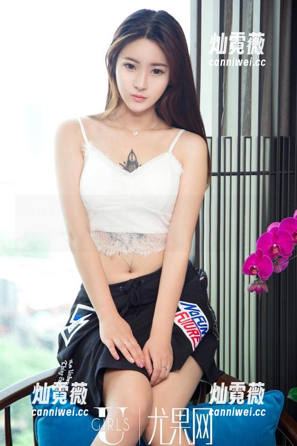 UGirls尤果网 - 精选泳衣画面，萌琪琪让水波荡漾其实是个意外