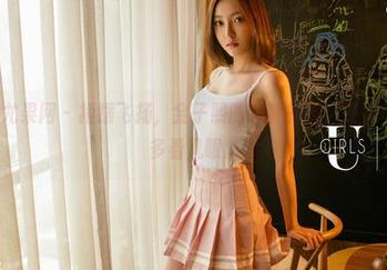 UGirls尤果网 - 裙摆飞扬，金子熙的定制礼服，妥妥地让人想多看几眼。