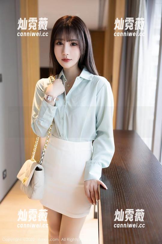 Xiuren秀人网 - 刘婷婷的和服写真，偏偏让我忘了秋天的炙热！
