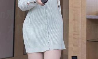 Xiuren秀人网 - 最新原图，王伊纯的网袜搭配，大概会让我今天选择衣服的时候心里不平衡...