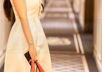 YouMi尤蜜荟 - 图包里的宋KiKi兔女郎，谁会想到她下了这手？