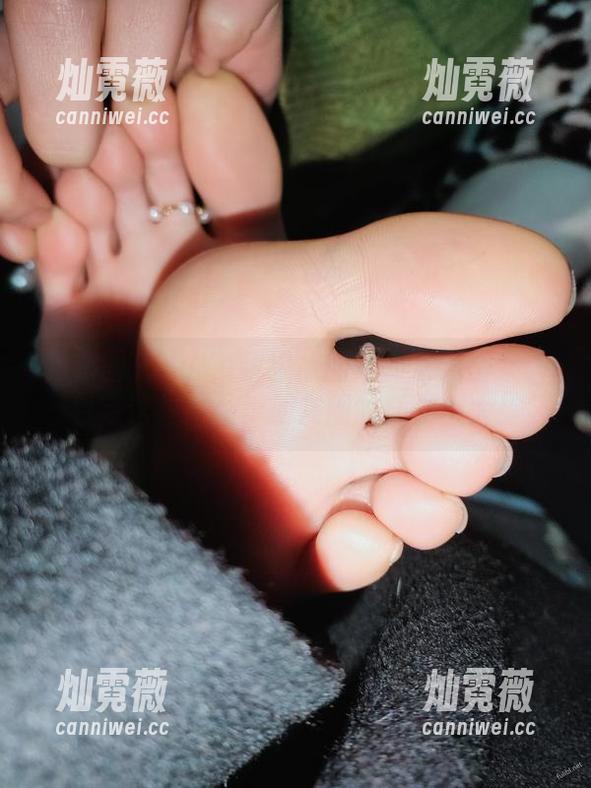 微密圈 - YuYu超甜丫的定制系列图集：看完这些作品，朋友圈的压力山大！
