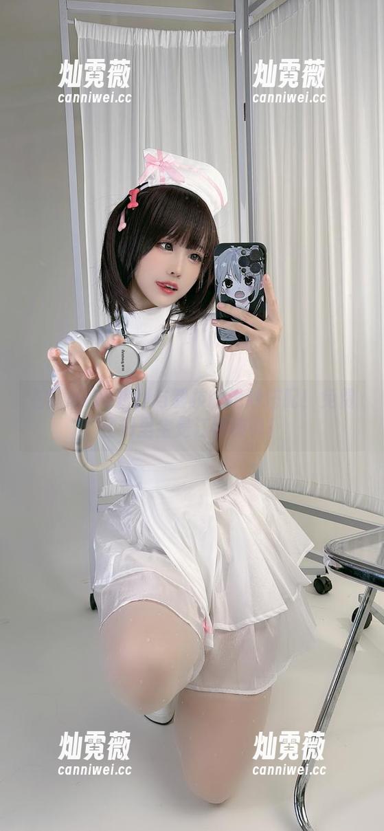 miko酱吖 看!miko酱吖与雾枝的绝妙搭配!免费图册里全是江湖传说!