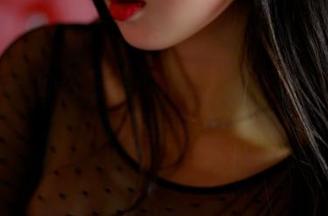 pans - 办公室里的kiki：饱受灵魂折磨的无圣光写真