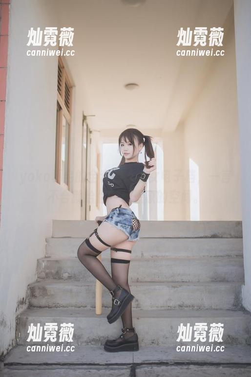 yoko夏宅的全套四人彼女电子档，一言不合就给你一堆想象的空间。