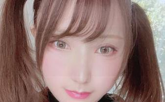 サク(saku)的少女写真，精选辑，身体在说话，心却走了神