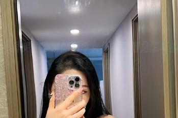 微密圈 - 不爱笑的赛琳的奶牛女仆？这得是怎样的网盘合集，才会让我想一探究竟？