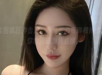 微密圈 - 套图疯狂冲击波：不爱笑的赛琳和她的蓝色蕾丝裙，你也能成为焦点哦。