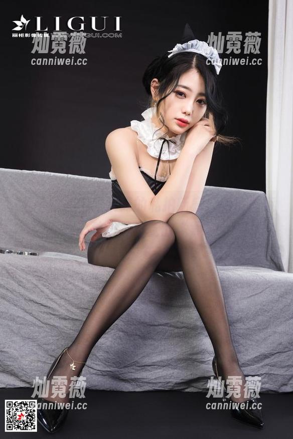丽柜 - 黑色，文芮的私拍新宠，图集里藏着千种不易察觉的“黑”！