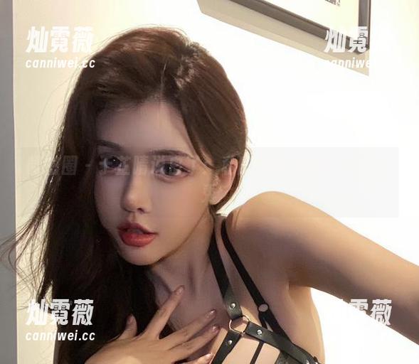 微密圈 - 于芷晴说白了：私房图包里的白色百变秀