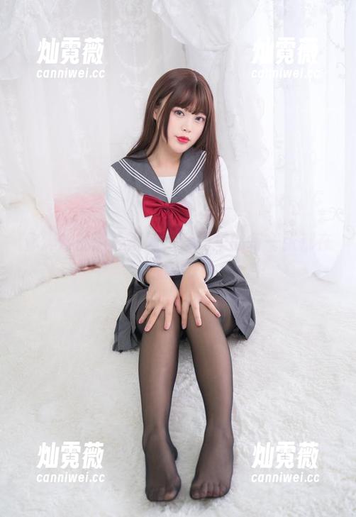 你烨烨的甜心系列，套图里的每一张都在撒娇。