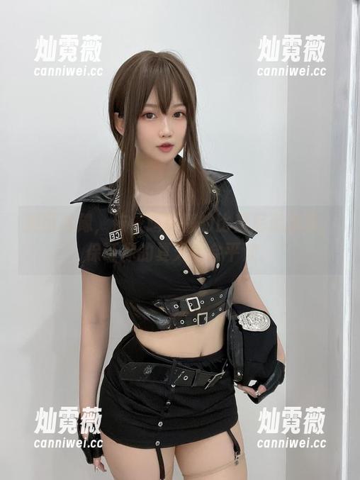 别再犹豫，依依超级懒的比基尼资源库，保证你的夏天不会平淡。