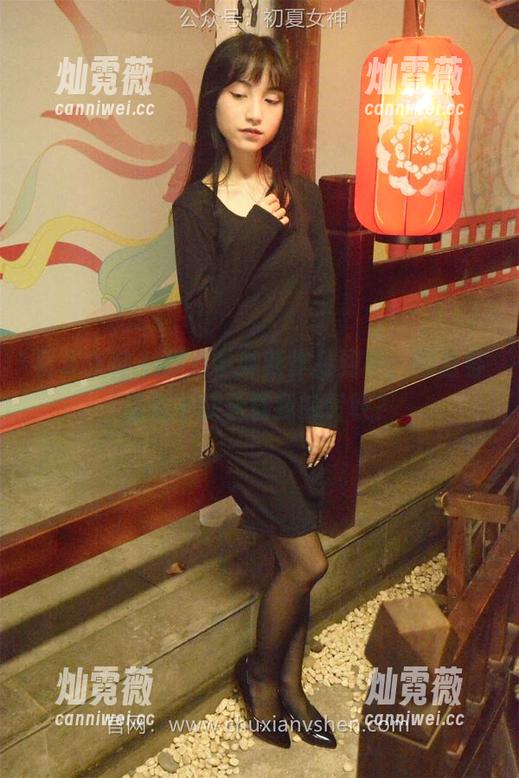 初夏女神 - 双双学妹新作品到手，网盘容量能不能承载我的赞叹？