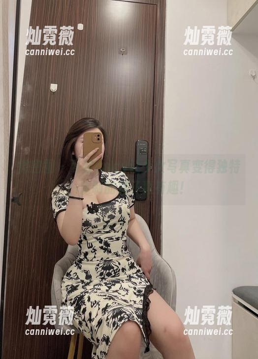 微密圈 - 可馨juicy让少女写真变得独特，定制的样子真有趣！