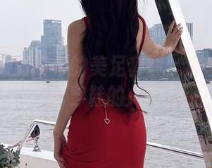 微密圈 - 周妍希的美足套图：谁说脚只属于穿鞋的人！