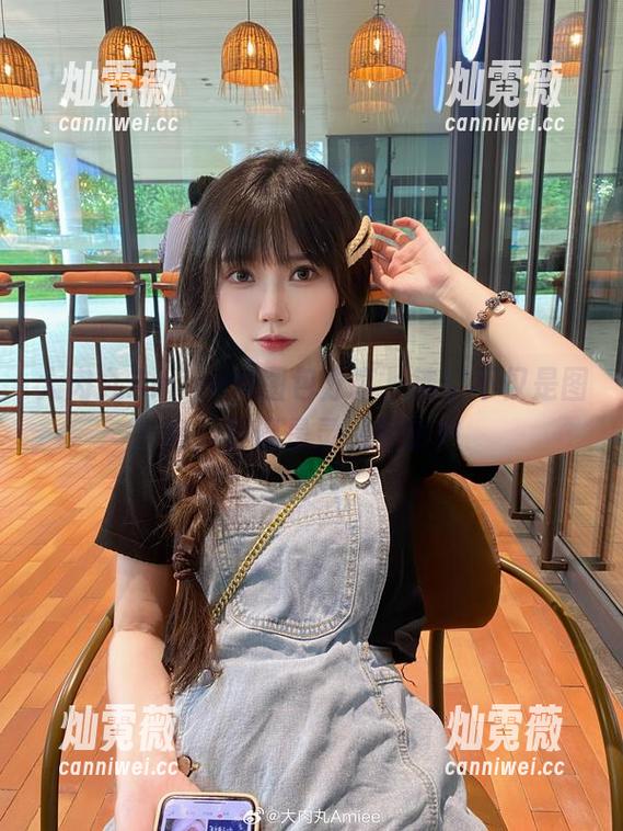 大肉丸Amiee的图包分享，镂空不仅是图案，更像是灵魂的窗户