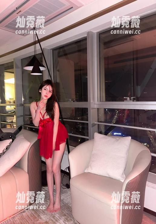微密圈 - 免费图集给你：奔跑的晶骡子把绿色玩得风生水起，目不暇接哇。