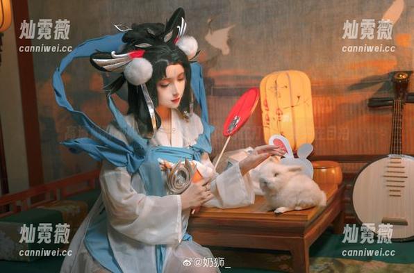 高清奶狮不咬人的黑贞德，以为在打怪，其实在自拍