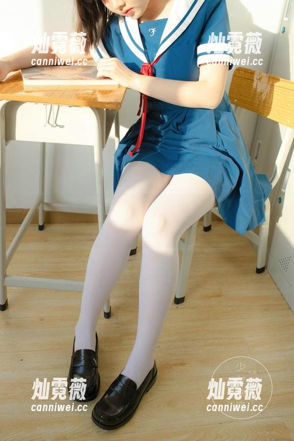 少女秩序 - 小葵一言不合就裤里丝：私房美图满满都是表情包