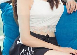 尤果网 - 原图里的李思宁，喔，这种“女友”你确定是能够拥有的吗？