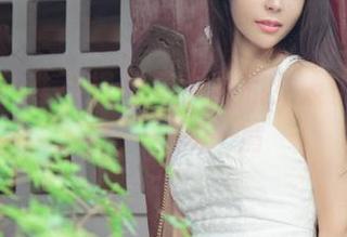 尤果网 - 谁不想看艾小青和女友的写真合集，一影一情