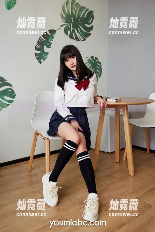 尤蜜荟 - 随性而睡，周欣琪的高清睡衣作品，太舒服了吧！