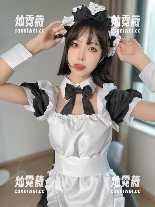 布丁大法最新图集，这丝袜也太会撩了吧？