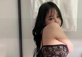 微密圈 - 定制搭配，张鑫baby的身材图集，你敢说不被晃到？