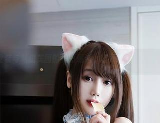 职业装与私房美图的美丽邂逅，星野咪兔的别样姿态