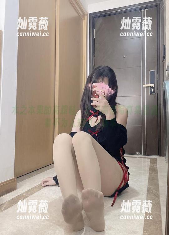 木之本果的高跟鞋：这张高清写真集里藏着不为人知的小确幸。
