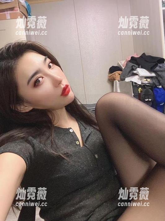 微密圈 - 看看林子喵Lynne的御姐在线照片，顺便需要一杯冷静剂…