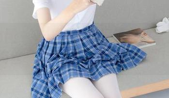 森萝财团 - 吸吸来了：好想在教室里偷看肉丝“绫”JK制服的原图啊！