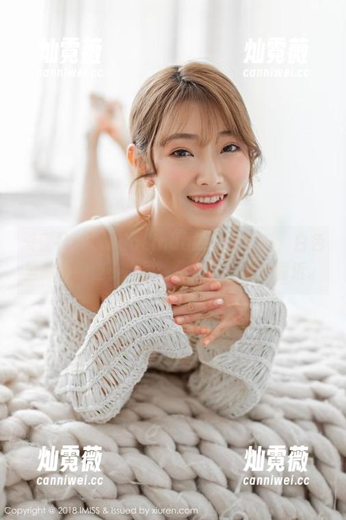 爱蜜社 - LindaLinda的私房写真，白色里藏着哪些小心思，你会不自觉想靠近。