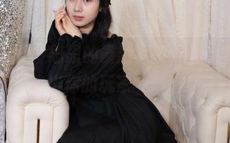 甜予摄影 - 思思的最新写真：穿上美足，走出你的玩家气场吧！