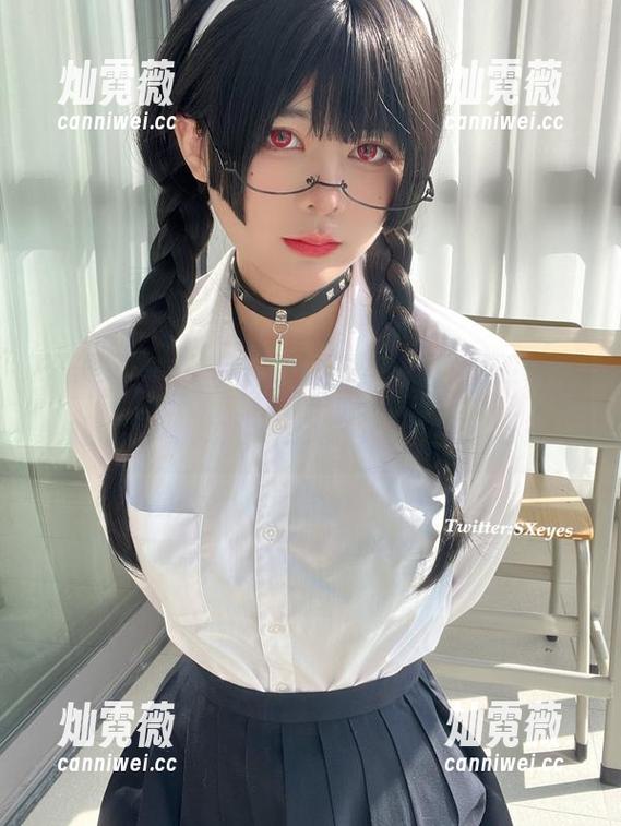 眼酱大魔王w的校园写真合集——光影交错，该让我迷失在这些画面里了吧！