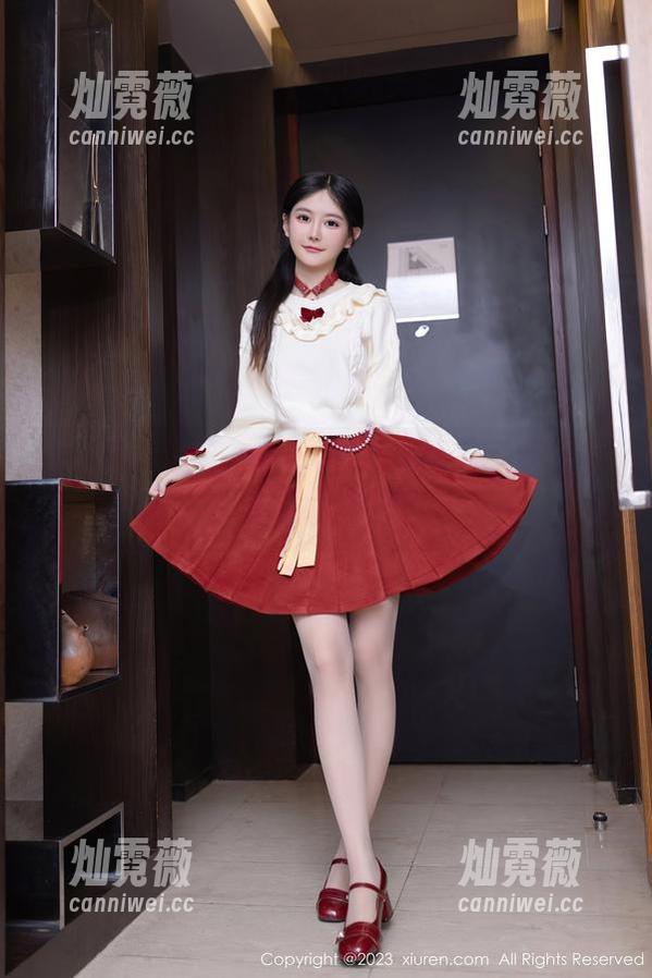 秀人网 - 伊一Moon的女孩写真，原图让我思绪飘飞