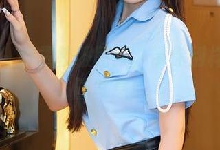 秀人网 - 娜露校服图集，带你别样体验校园气息！