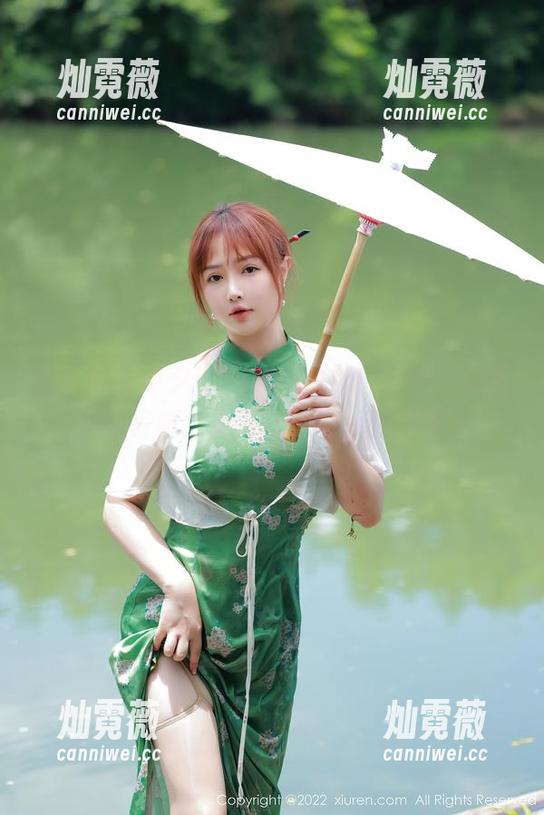 秀人网 - 小夕Kittyvs白裙：这是一场无声的写真合集对决，谁能胜出呢？