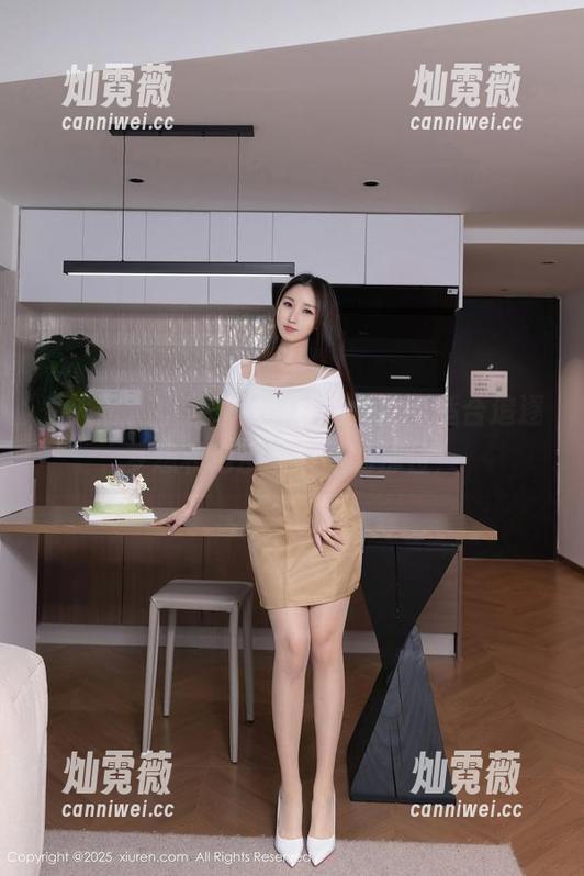 秀人网 - 小茶茶tea私拍女友，适合追逐梦想和泡茶时想象的那位！