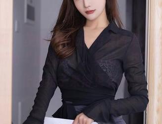 秀人网 - 美昕Yumi的短裤图集：定制版，穿搭的“挑战者”。真的，这可比几米长的裙子来得更有趣。