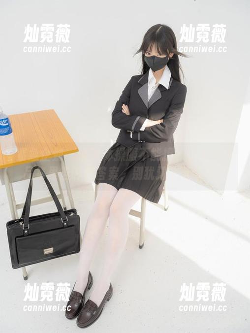 紧急企划 - 谁说体操服不能撩？小恩的作品集里告诉你答案，别犹豫，下载吧。