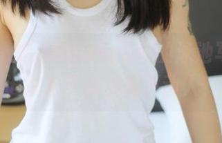 美媛馆 - 妮儿Bluelabel的泳池写真集，谁说水下的沉默不动人？